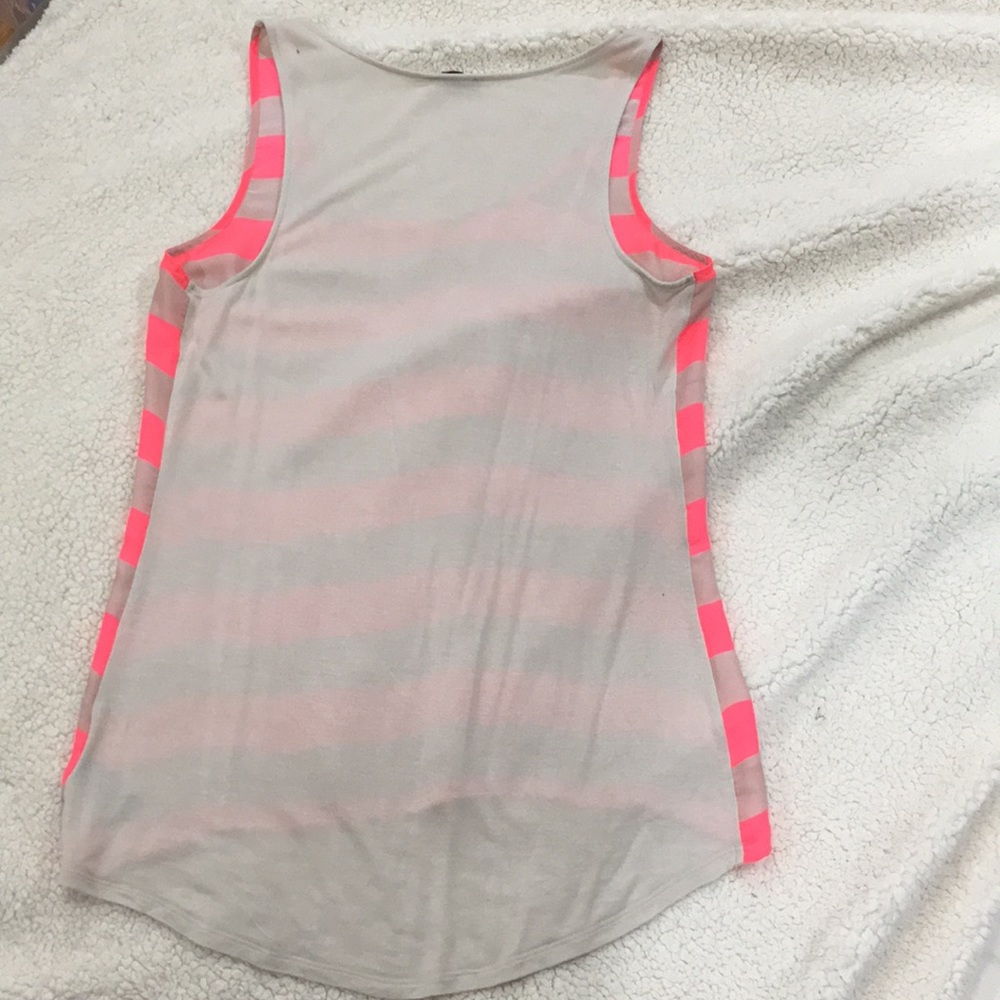 Express Top - Picture 2 of 2